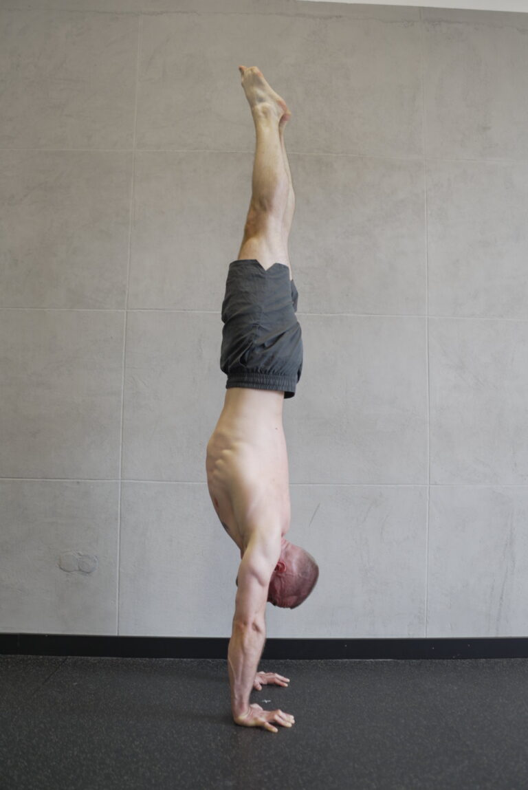Handstand photo